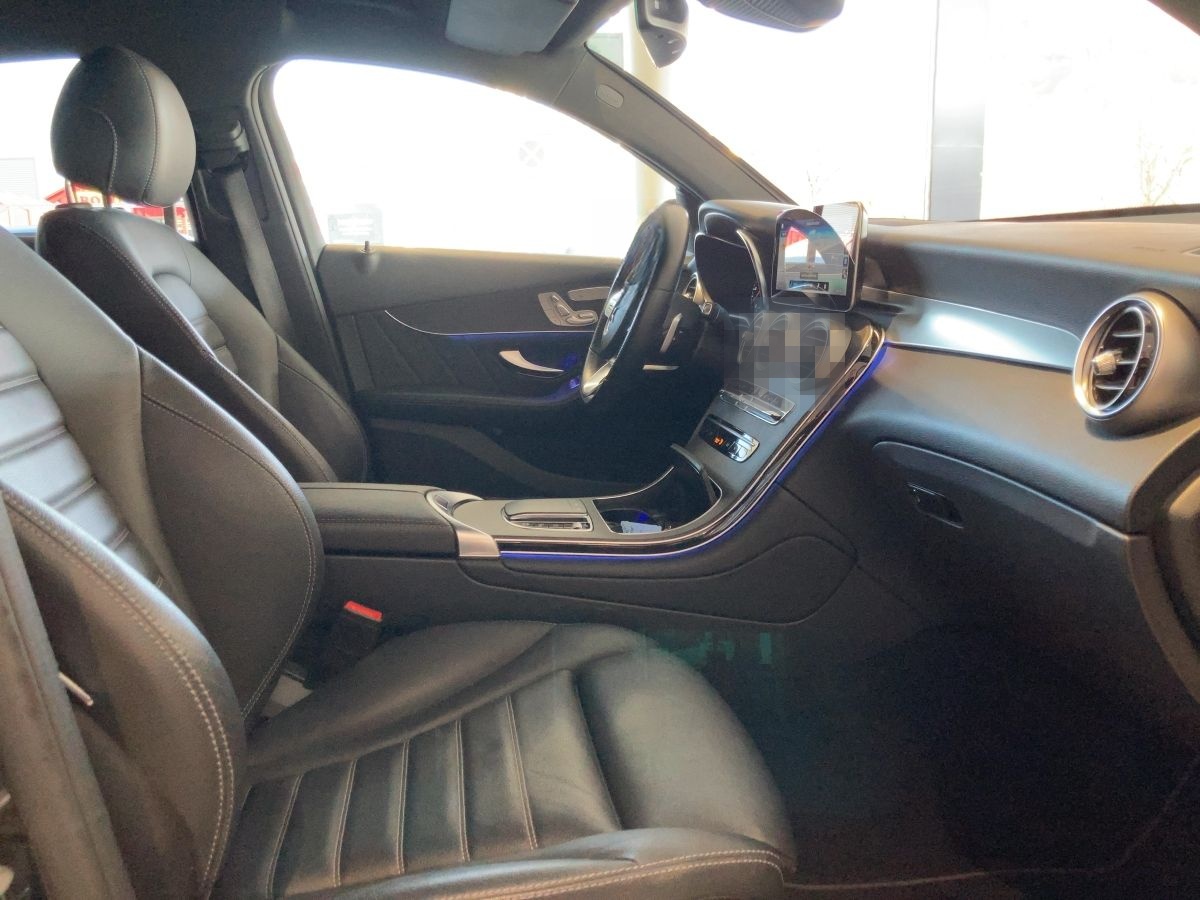 Mercedes-Benz GLC 300 de 4M Coupé AMG+NIGHT+ABC+AHK+360°+DISTR foto 7