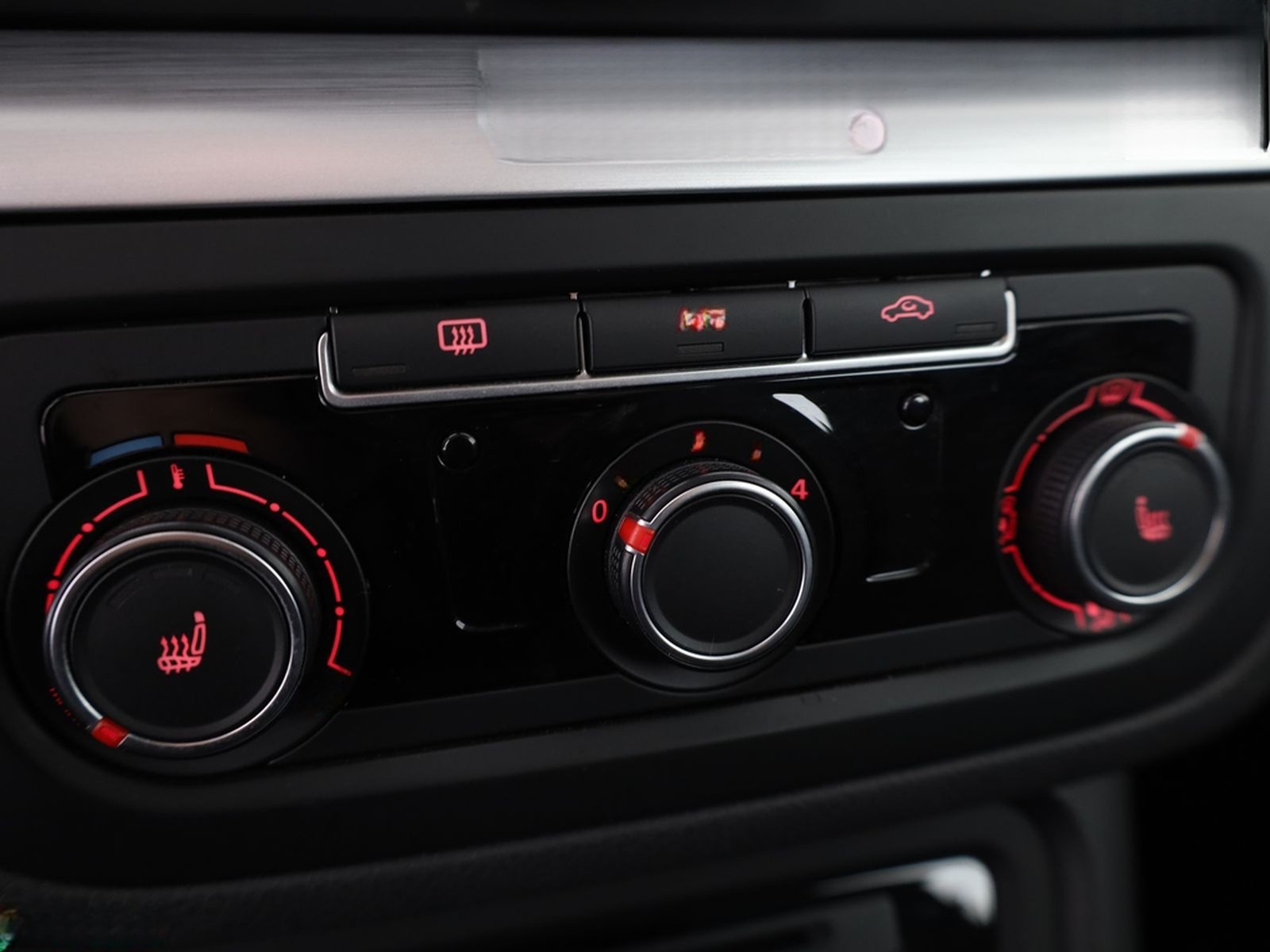 Volkswagen Sharan 2.0 TDI DSG DYNAUDIO,KAMERA,TOTWINKEL,ACC foto 20