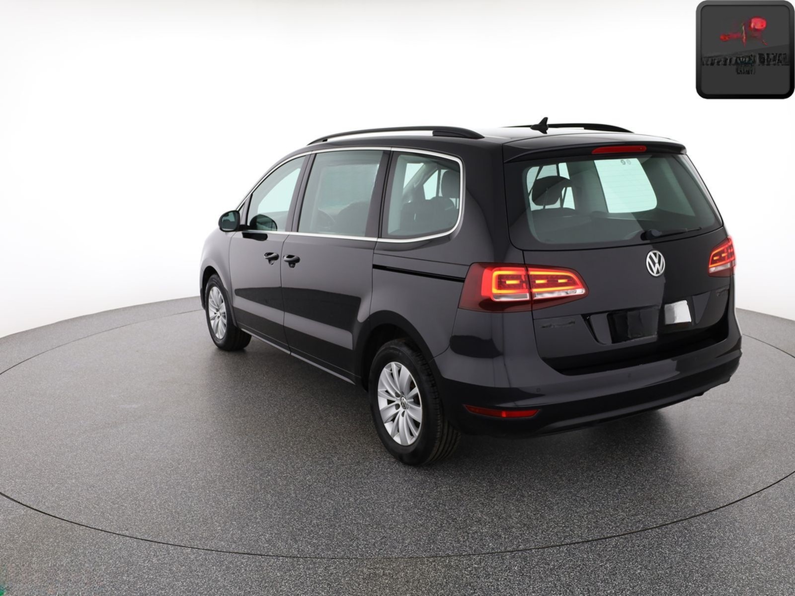Volkswagen Sharan 2.0 TDI DSG DYNAUDIO,KAMERA,TOTWINKEL,ACC foto 3