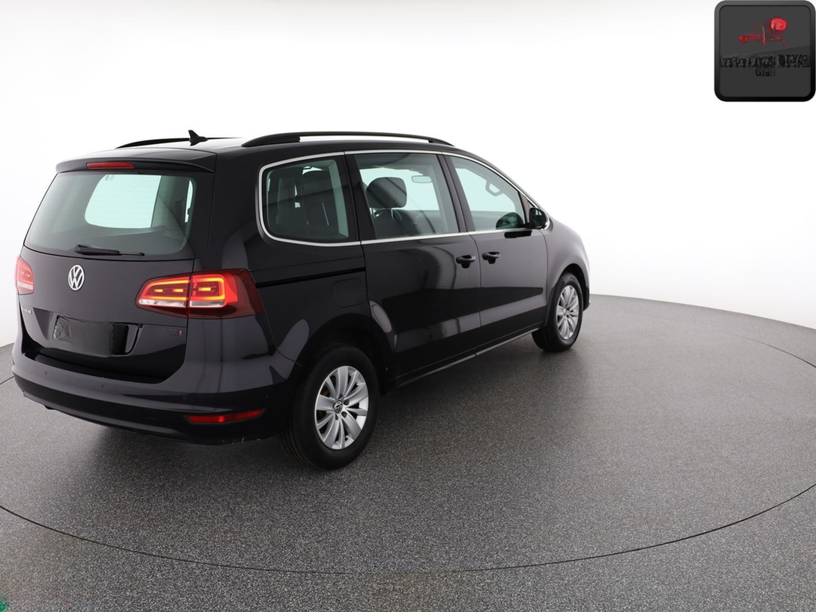 Volkswagen Sharan 2.0 TDI DSG DYNAUDIO,KAMERA,TOTWINKEL,ACC foto 5