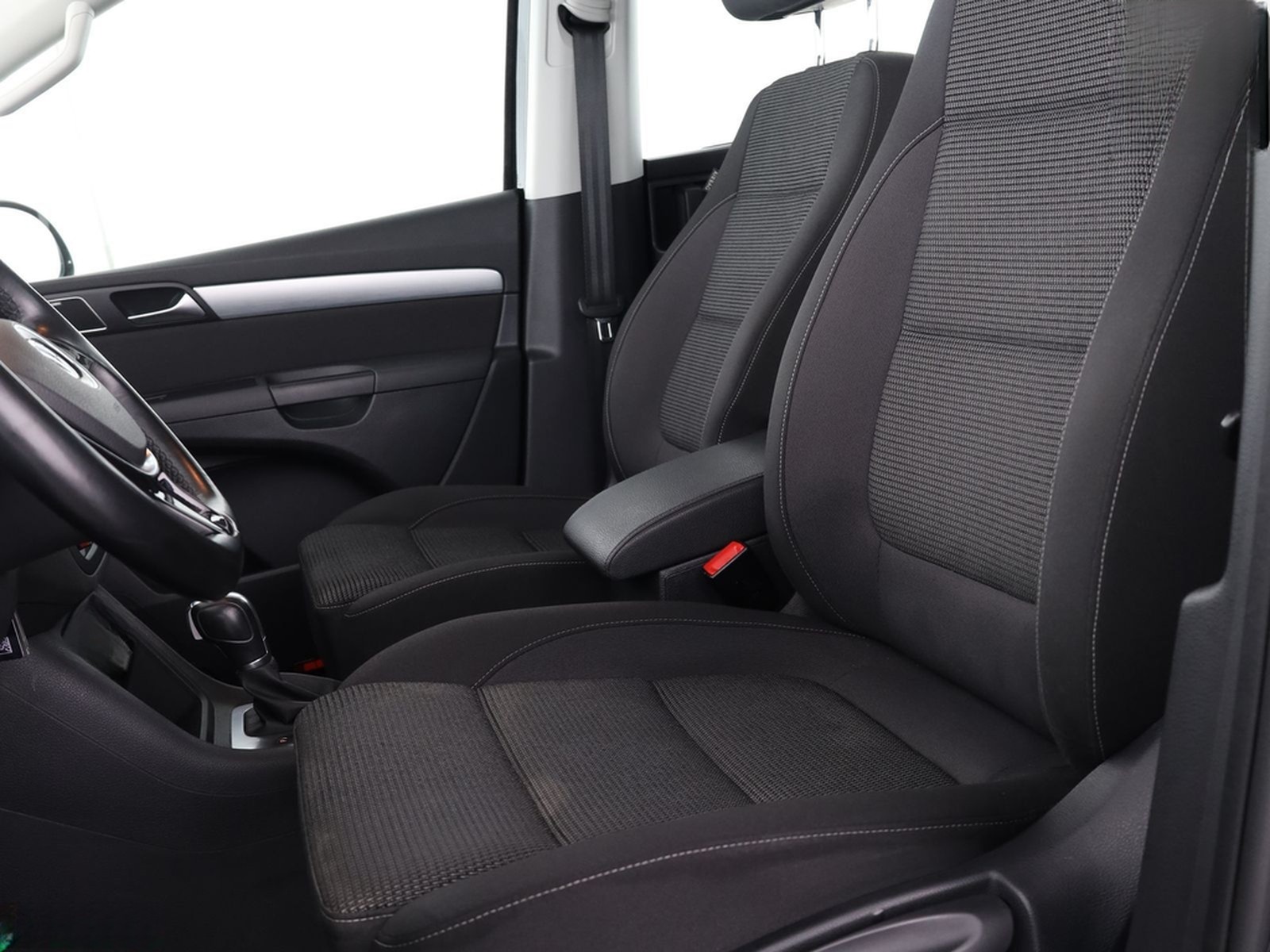 Volkswagen Sharan 2.0 TDI DSG DYNAUDIO,KAMERA,TOTWINKEL,ACC foto 10