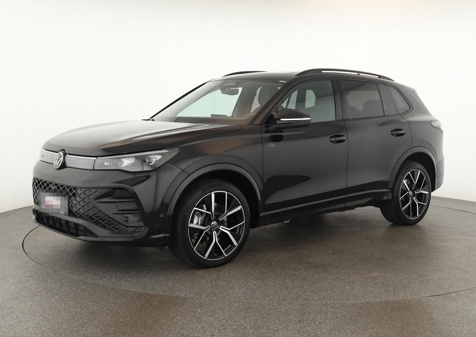 Volkswagen Tiguan 2.0 TSI DSG 4M R-Line IQ Pano Nav Key 360 foto 2