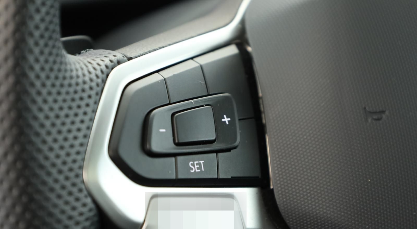 Volkswagen Tiguan 2.0 TSI DSG 4M R-Line IQ Pano Nav Key 360 foto 11