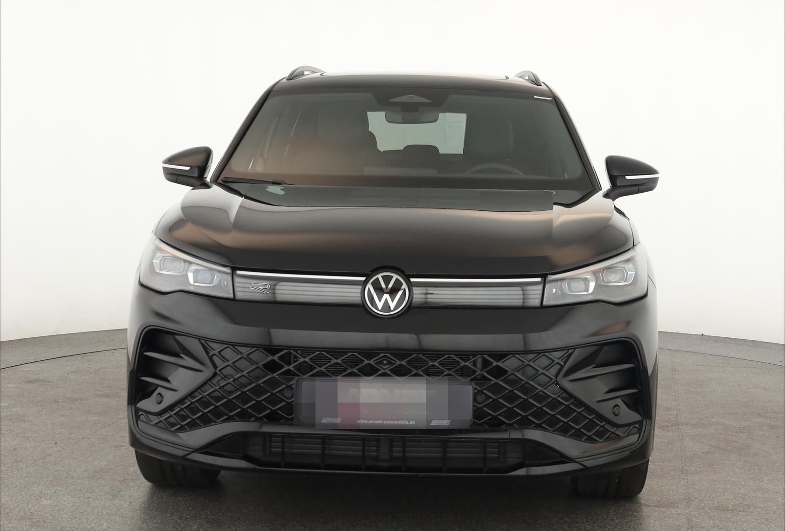 Volkswagen Tiguan 2.0 TSI DSG 4M R-Line IQ Pano Nav Key 360 foto 3