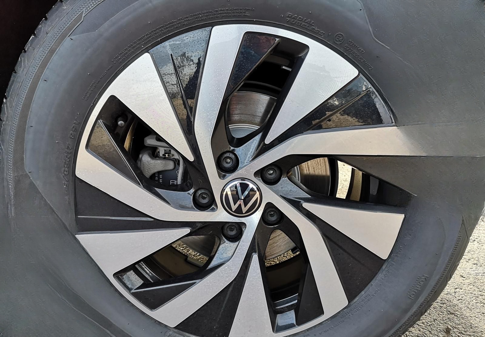 Volkswagen Tiguan 2.0 TDI Life Pano IQ LED Head GV5 AHK 360 foto 5