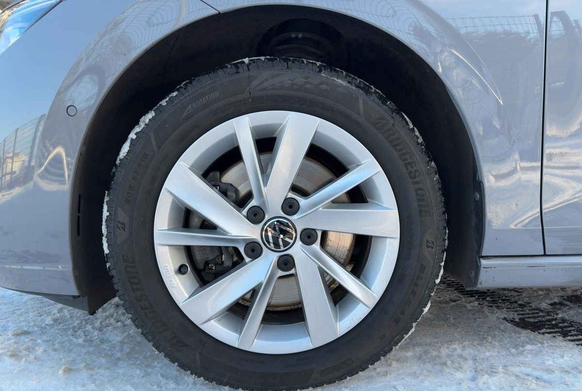 Volkswagen Golf VIII 2.0 TSI DSG Style Pano Navi LED SHZ foto 12