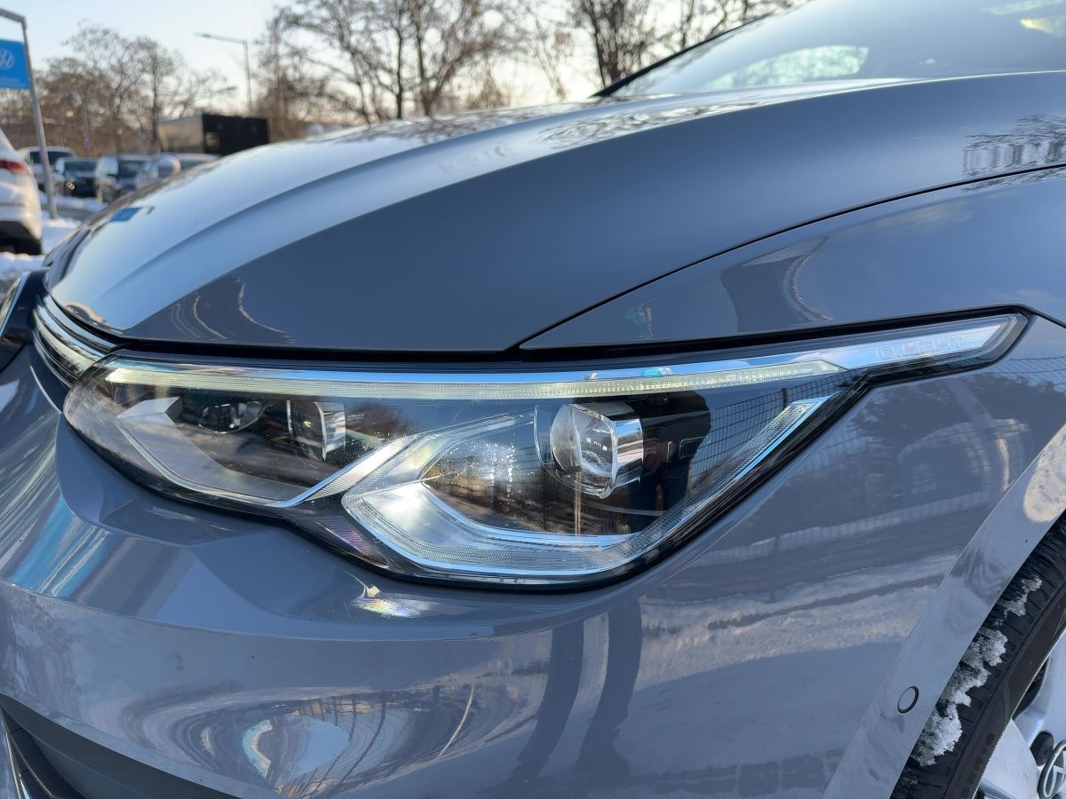 Volkswagen Golf VIII 2.0 TSI DSG Style Pano Navi LED SHZ foto 13