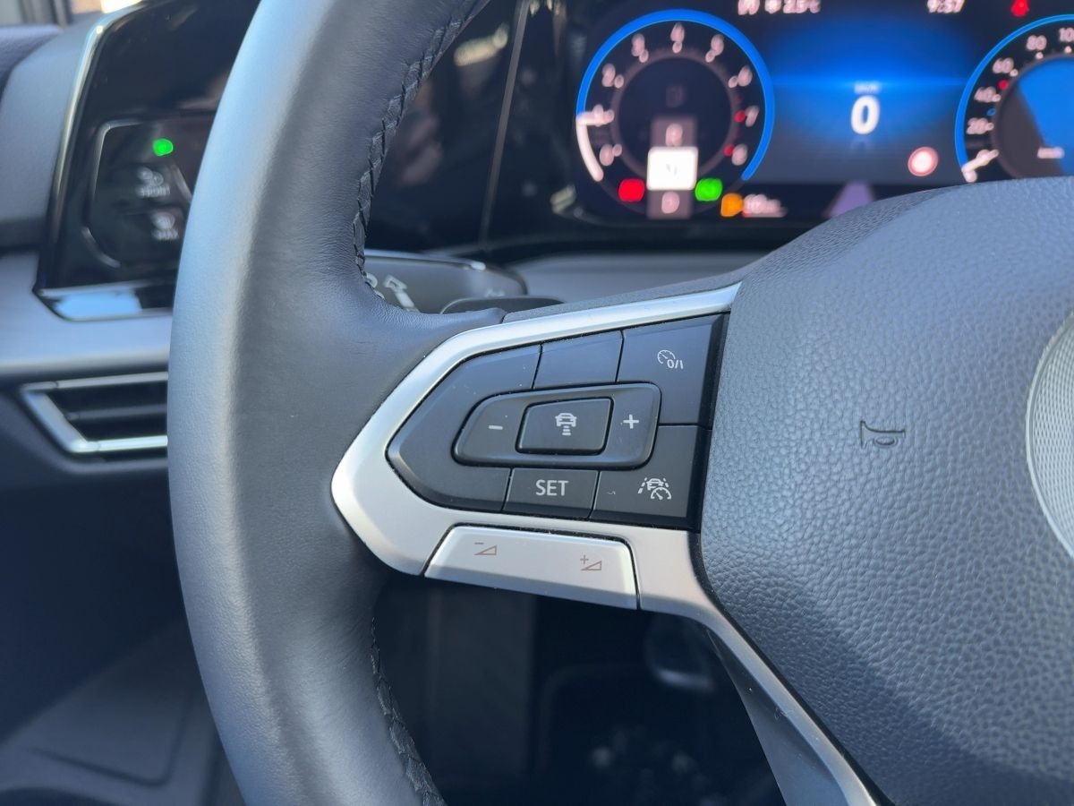 Volkswagen Golf VIII 2.0 TSI DSG Style Pano Navi LED SHZ foto 17