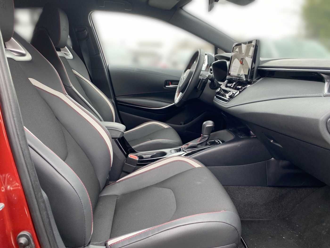 Toyota Corolla Touring Sports 2.0 Hybrid GR Sport foto 6