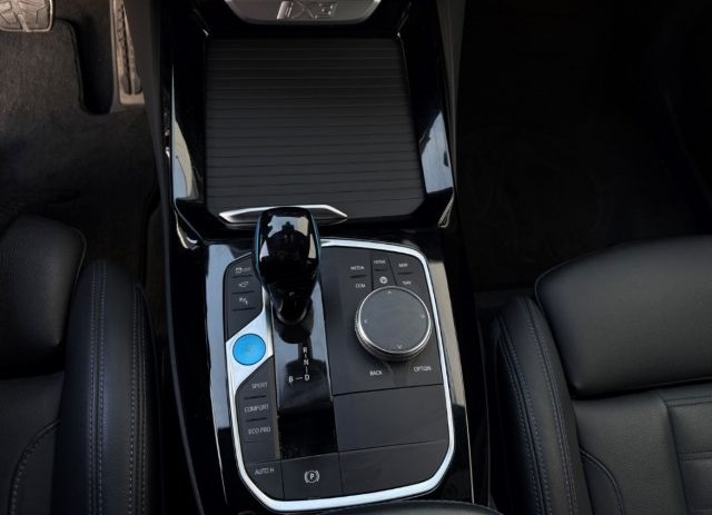 BMW iX3 Impressive M Sport AHK LkHz DrivAssProf H/K foto 12