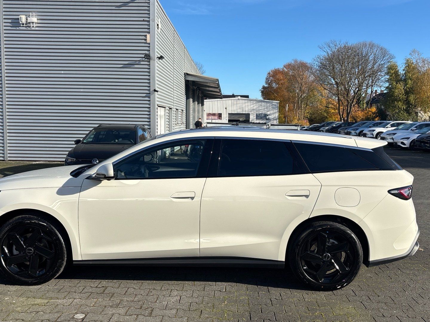 BYD SEAL 6 DM-i Comfort Panorama Leder ACC 360°K. foto 2