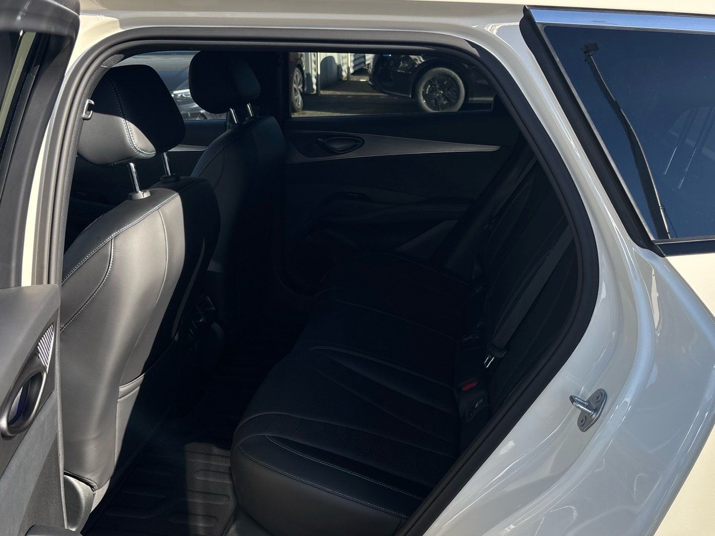 BYD SEAL 6 DM-i Comfort Panorama Leder ACC 360°K. foto 13