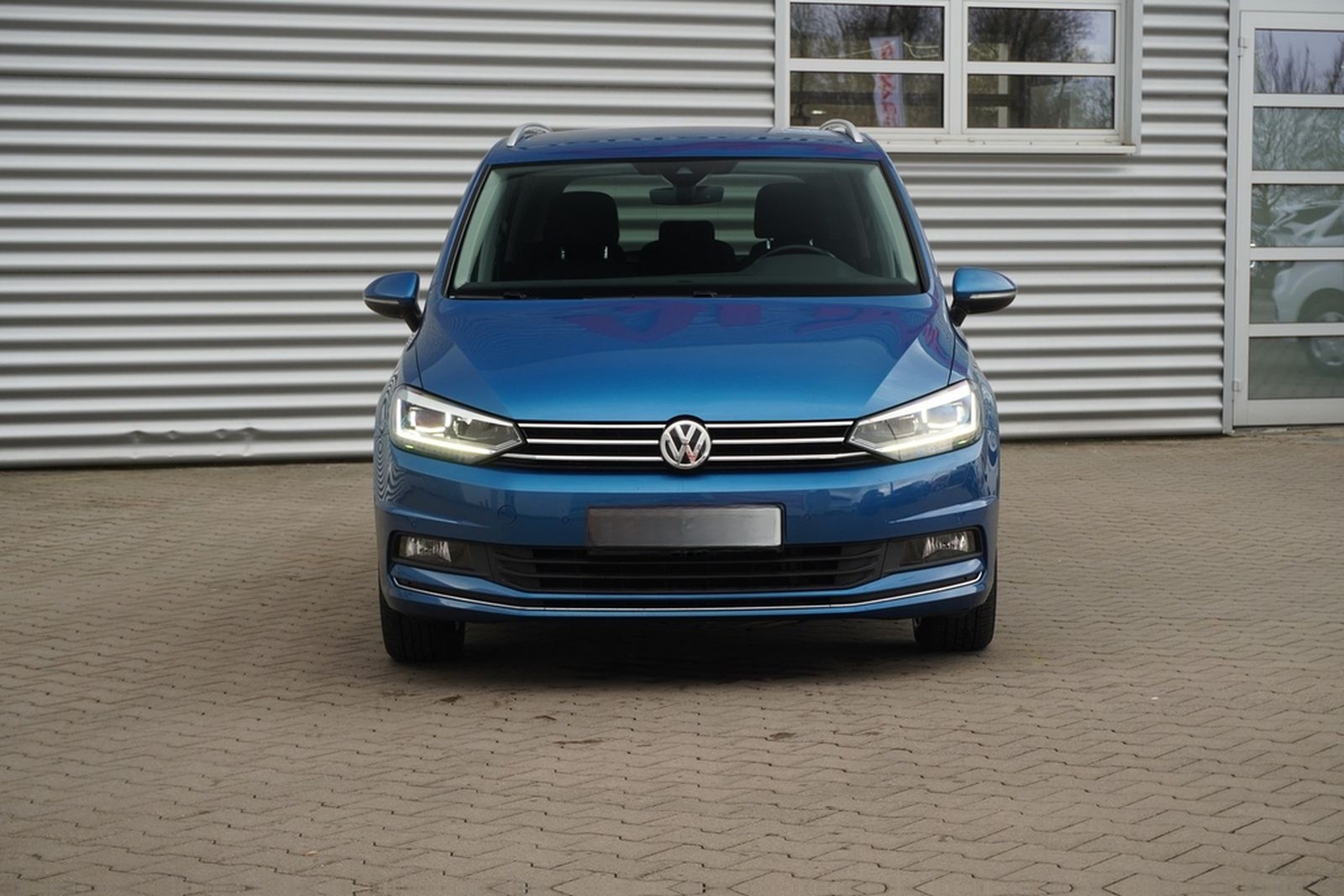 Volkswagen Touran 1.5 TSI DSG Highline LED Navi AHK Kamera foto 3