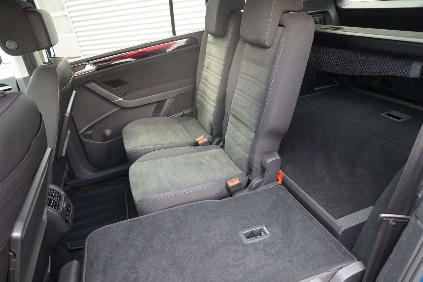 Volkswagen Touran 1.5 TSI DSG Highline LED Navi AHK Kamera foto 46