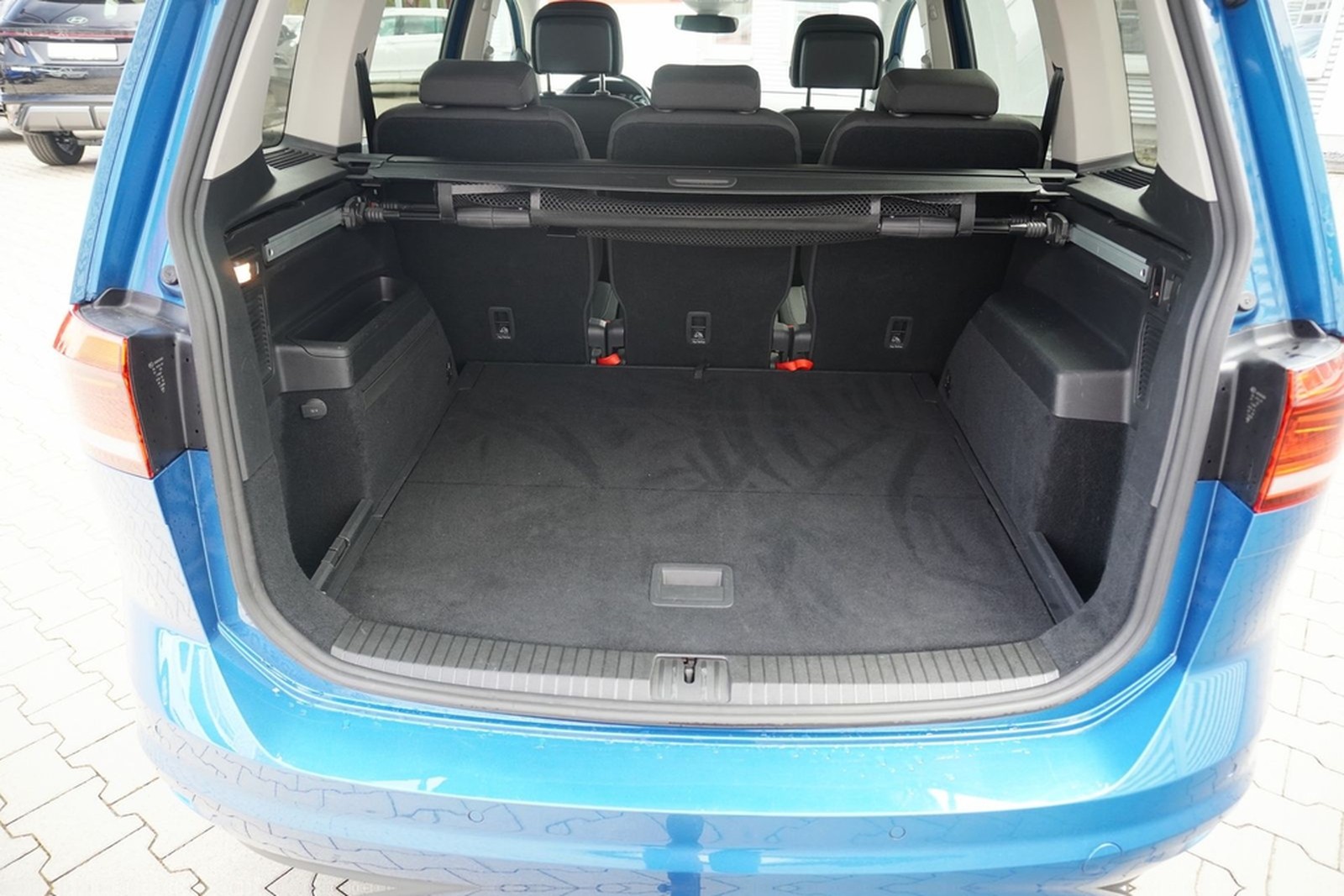 Volkswagen Touran 1.5 TSI DSG Highline LED Navi AHK Kamera foto 48