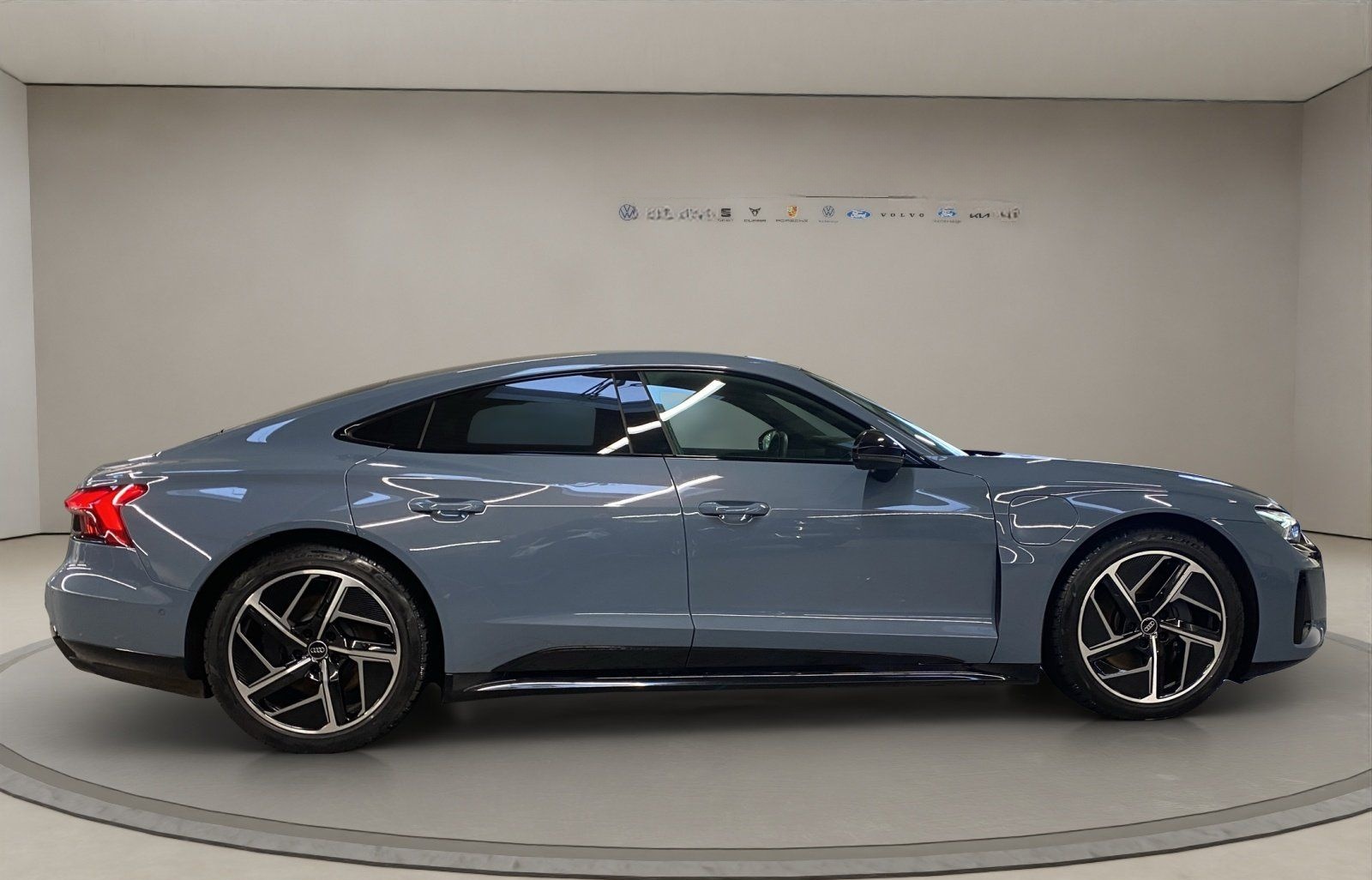 Audi e-tron GT quattro ACC AUT Kam. Leder Luft Navi foto 6