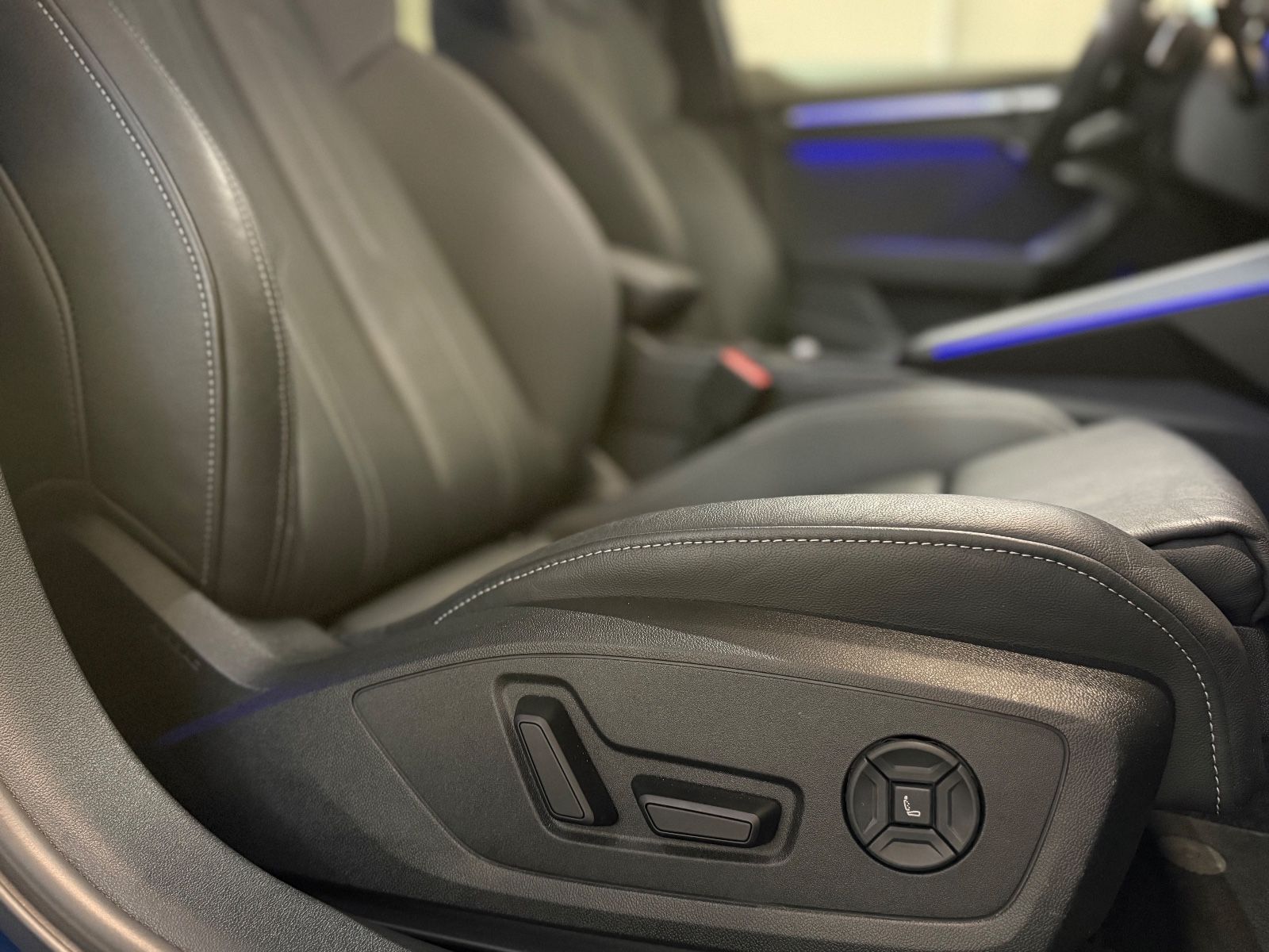 Audi S3 Limousine 2.0 TFSI qu Pano Sonos Matrix HuD foto 15