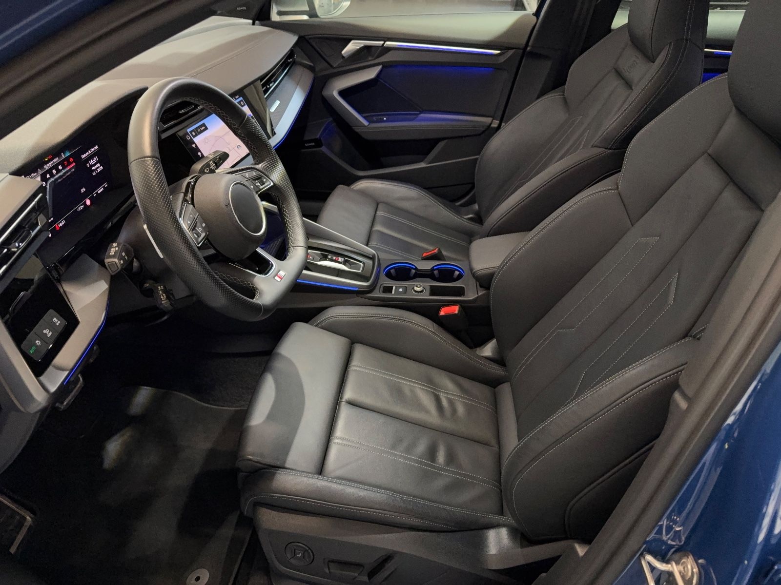Audi S3 Limousine 2.0 TFSI qu Pano Sonos Matrix HuD foto 9