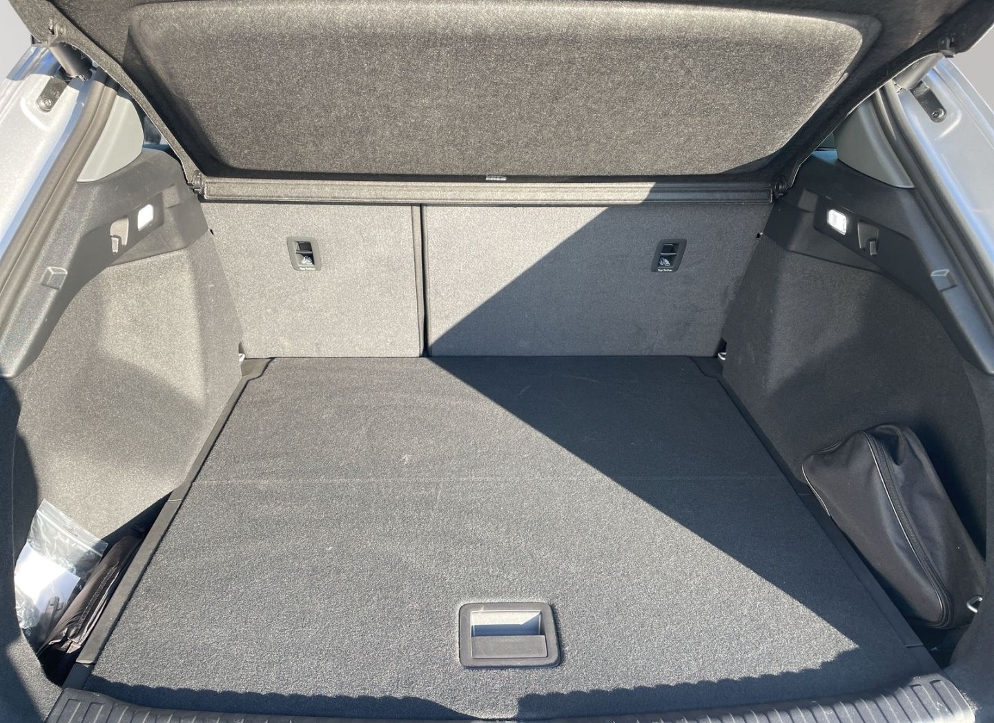 Audi Q4 e-tron 45 Matrix Kamera AHK Navi foto 9