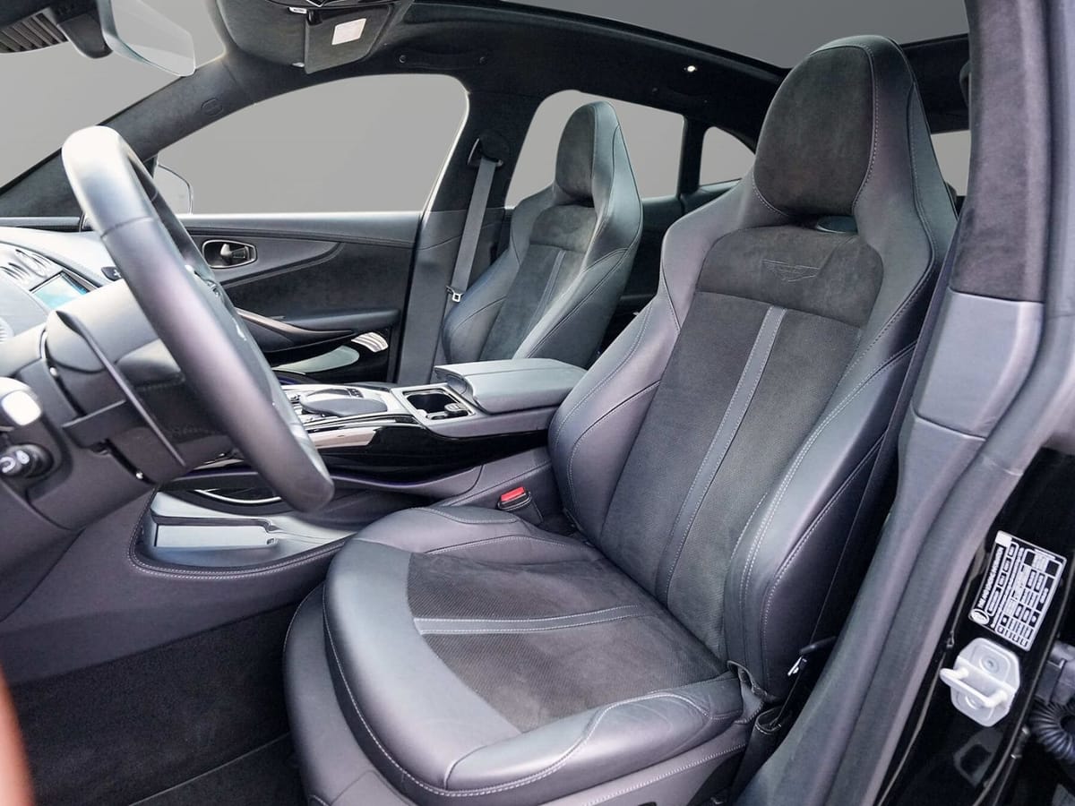 Aston Martin DBX 550 UPE 227.330,-€ Jet Black / Onyx Black foto 21