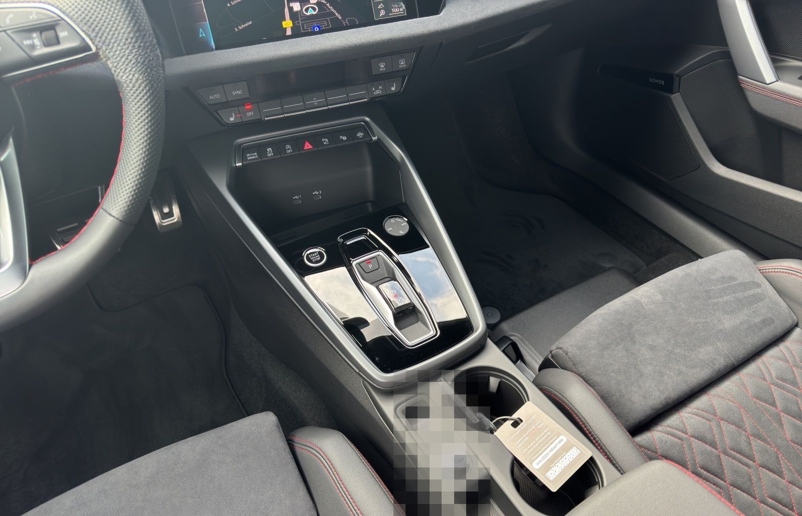 Audi A3 Limousine 35 TFSI S line Black HuD AHK SONOS  foto 9