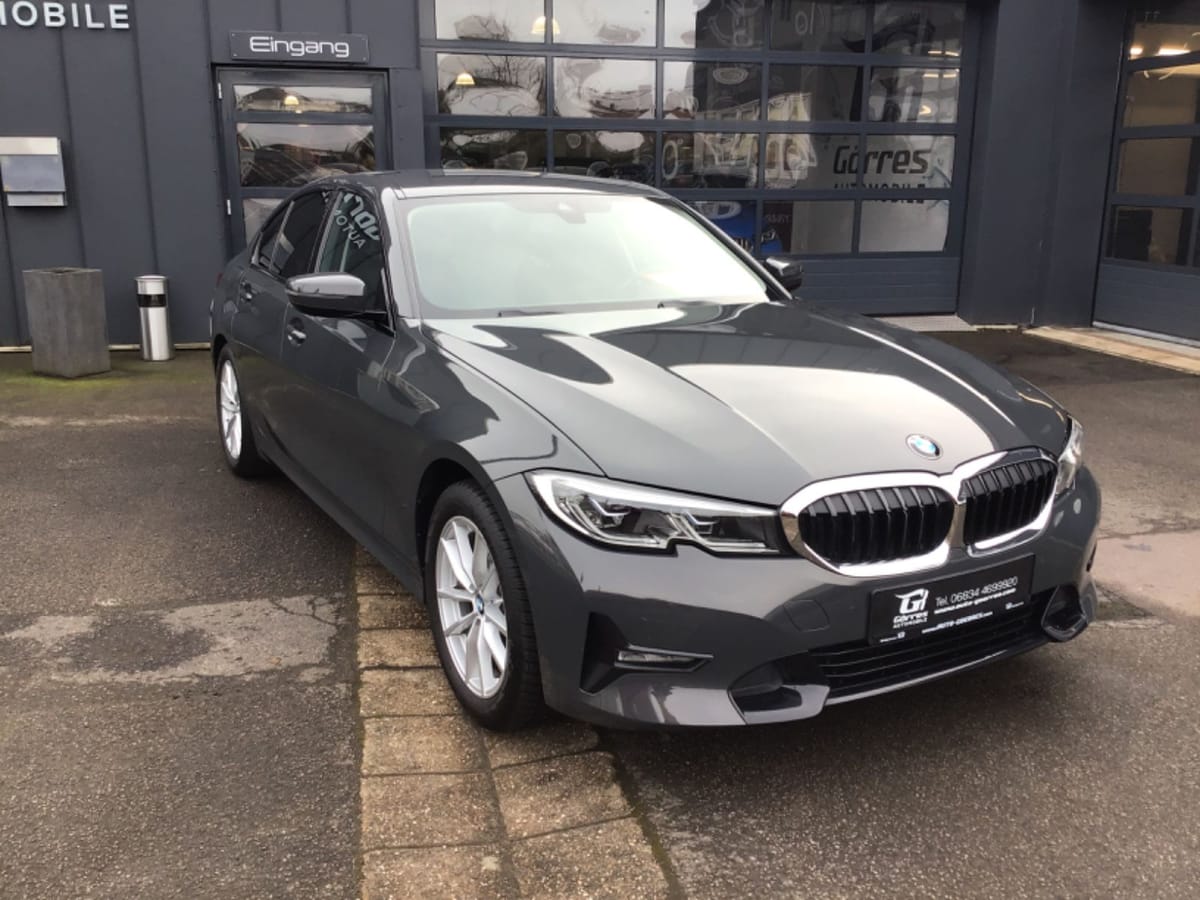 BMW 320 i Sport Line foto 5