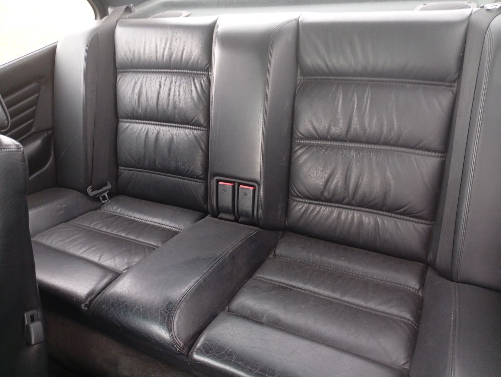 BMW M3 E30 extrem gepflegtes dt. Fahrzeug,unfallfrei foto 12