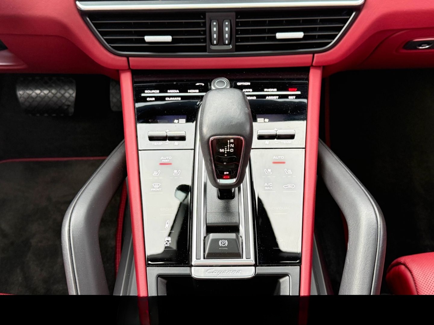 Porsche Cayenne Coupe Platinum Edition*INNO*HAL*SPORTABG foto 23