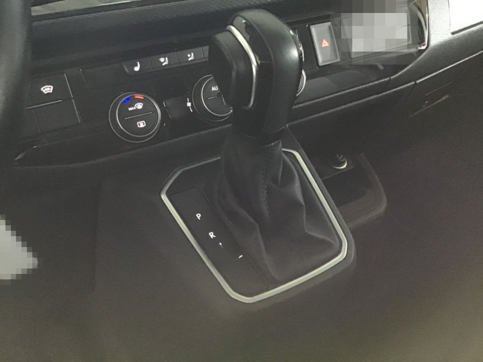 Volkswagen T6 Multivan 2.0 TDI Highline 4Motion foto 14