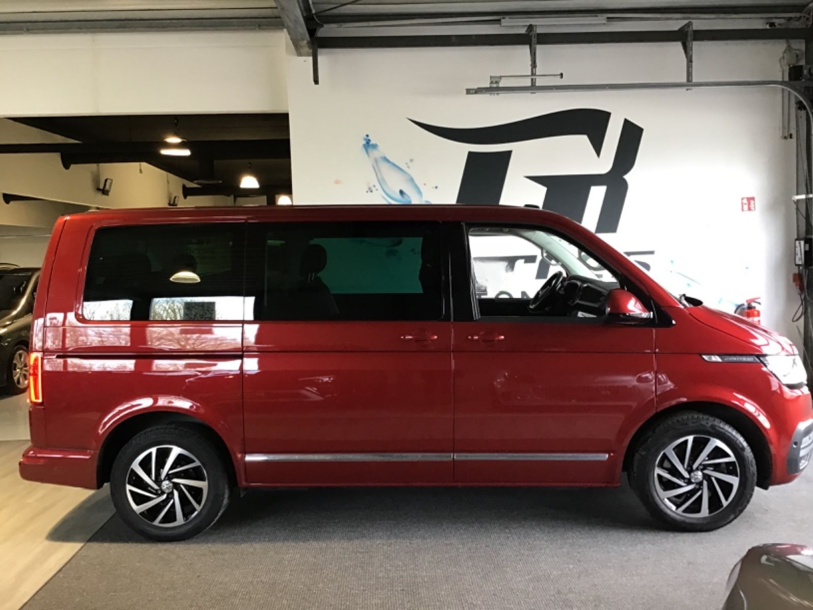 Volkswagen T6 Multivan 2.0 TDI Highline 4Motion foto 6