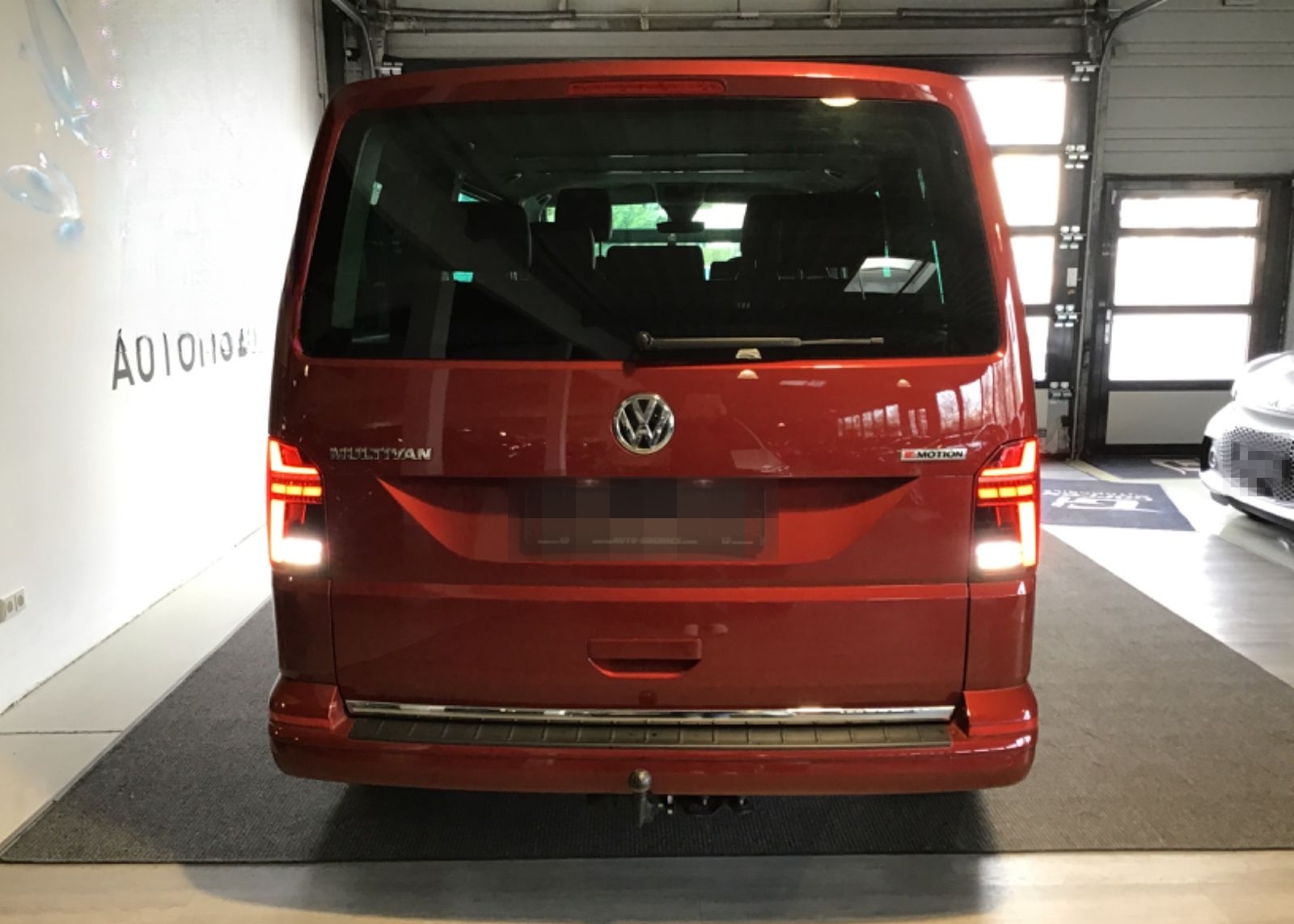 Volkswagen T6 Multivan 2.0 TDI Highline 4Motion foto 8