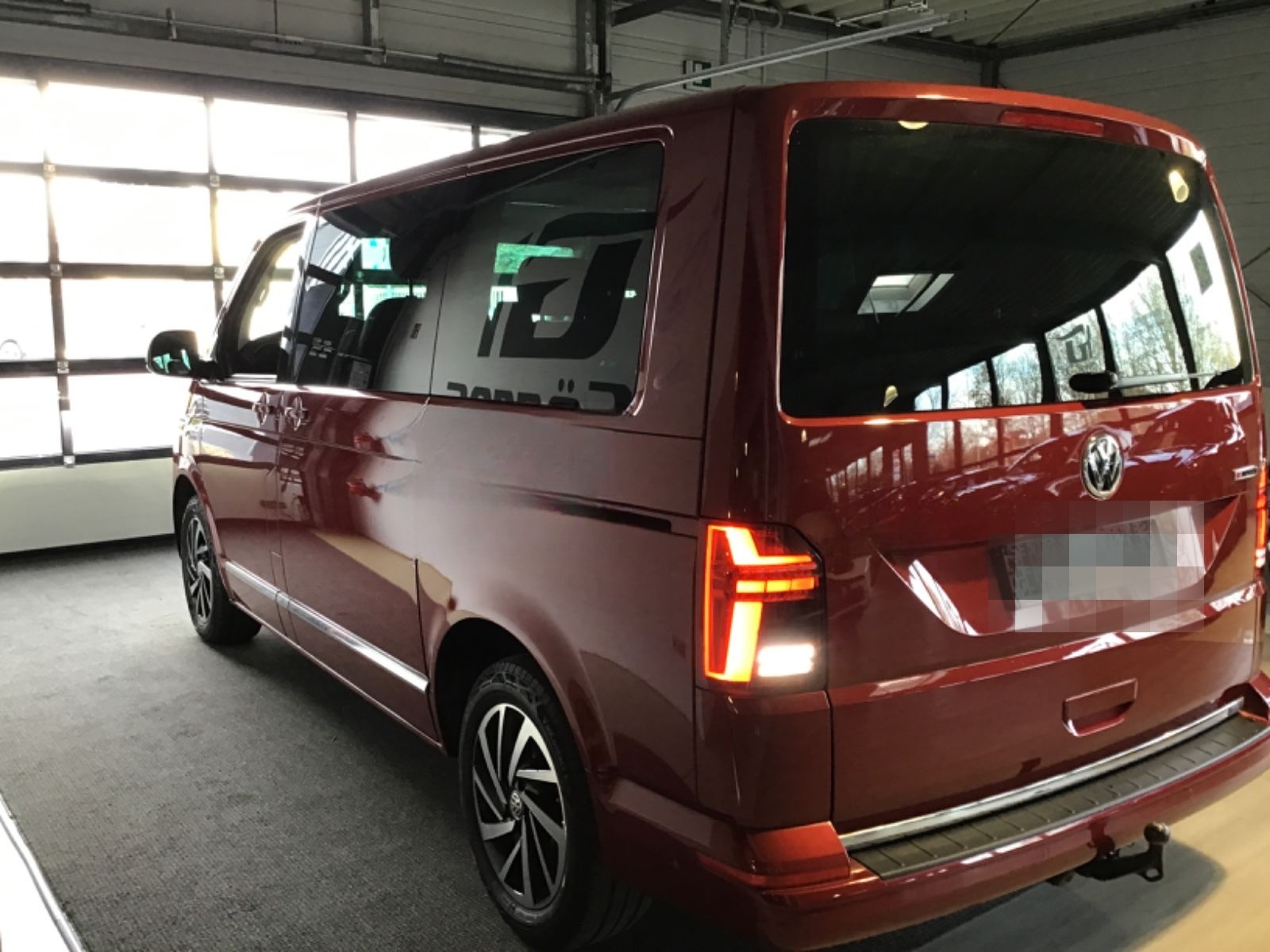Volkswagen T6 Multivan 2.0 TDI Highline 4Motion foto 9