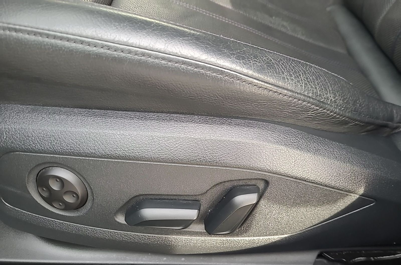 Audi RS 4 Avant quattro *B&O*HUD*PANO*BLACKSTYLE*MATR foto 8