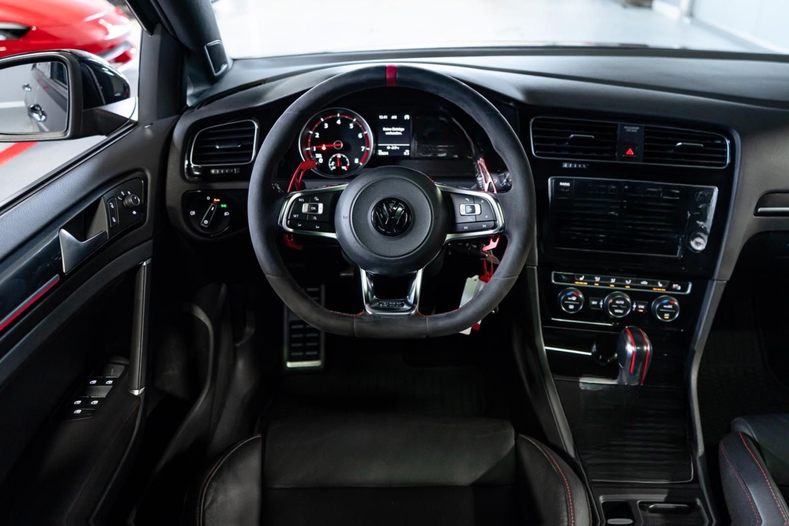 Volkswagen Golf 2.0 TSI GTI Clubsport PANO DYNAUDIO *KW* foto 16