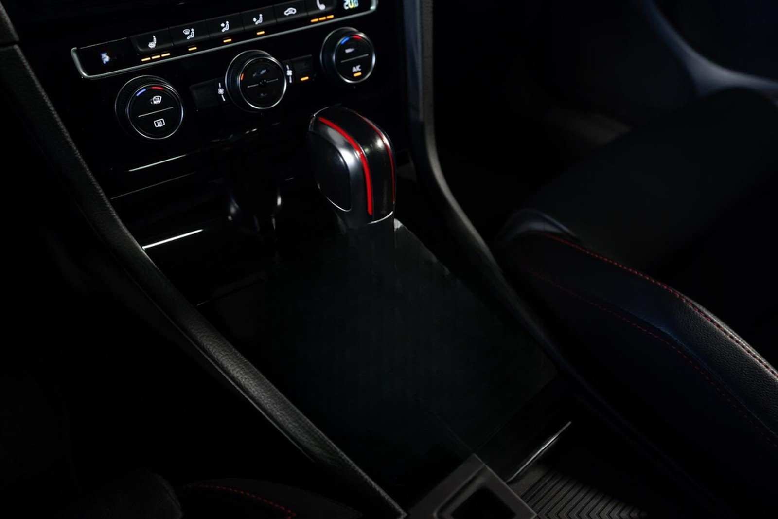 Volkswagen Golf 2.0 TSI GTI Clubsport PANO DYNAUDIO *KW* foto 20