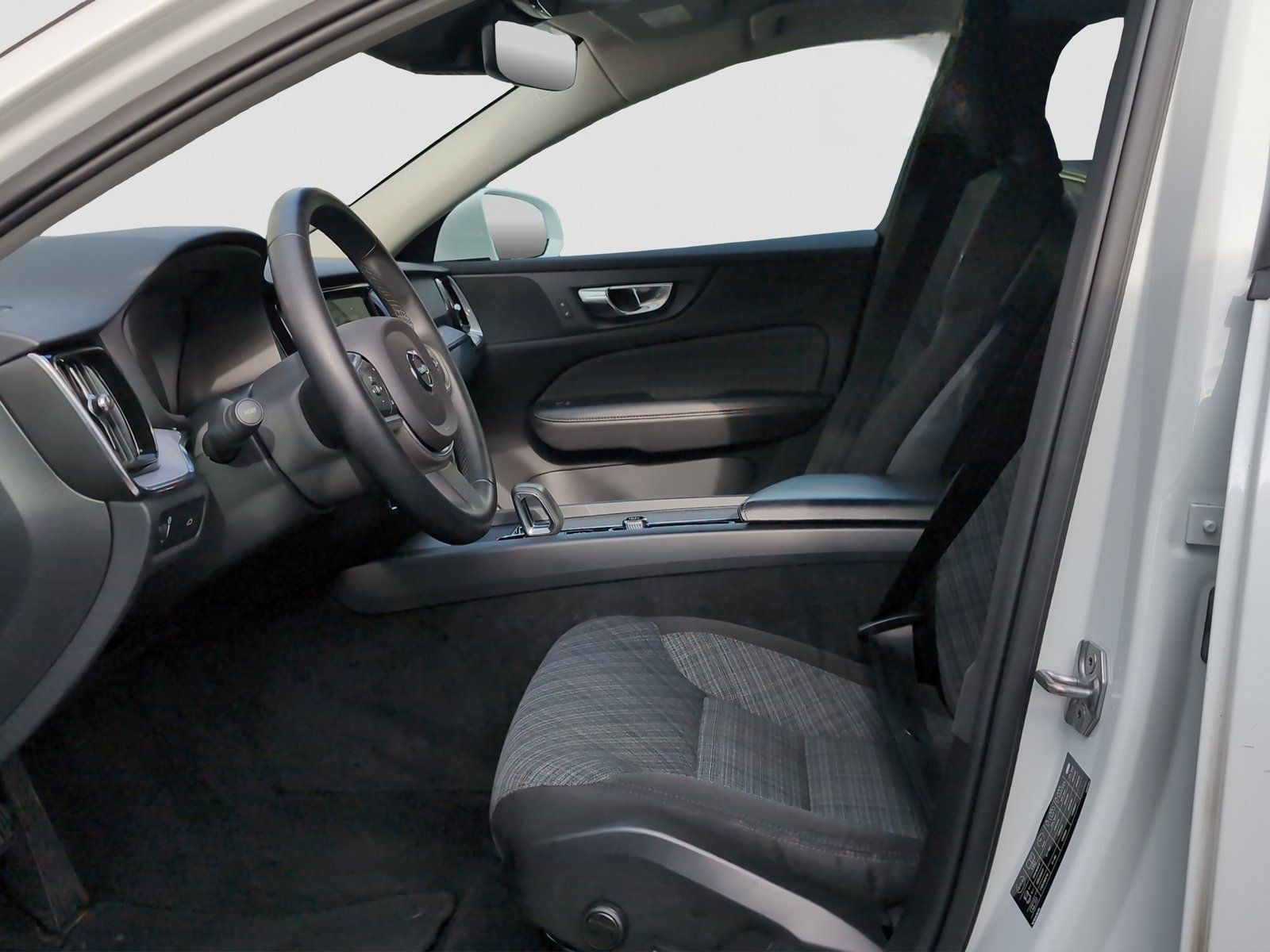 Volvo V60+B4+Mild-Hybrid+D+Lenkradhzg+R-Kam+PilotAssis foto 10