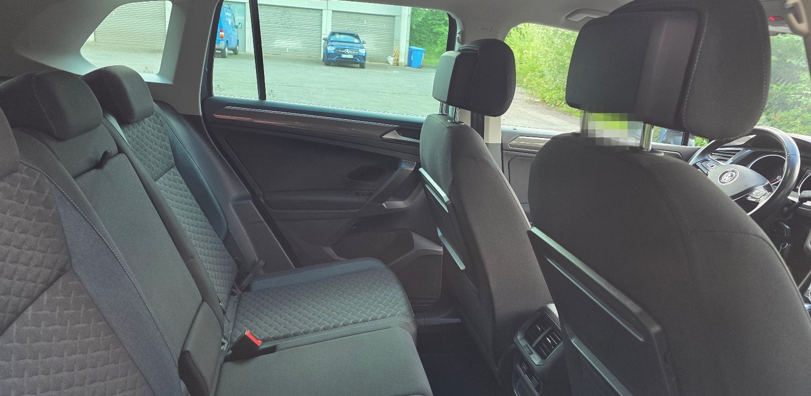 Volkswagen Tiguan 1.5 TSI IQ.DRIVE*Navi*LED*AHK*ACC*HUD*17" foto 9