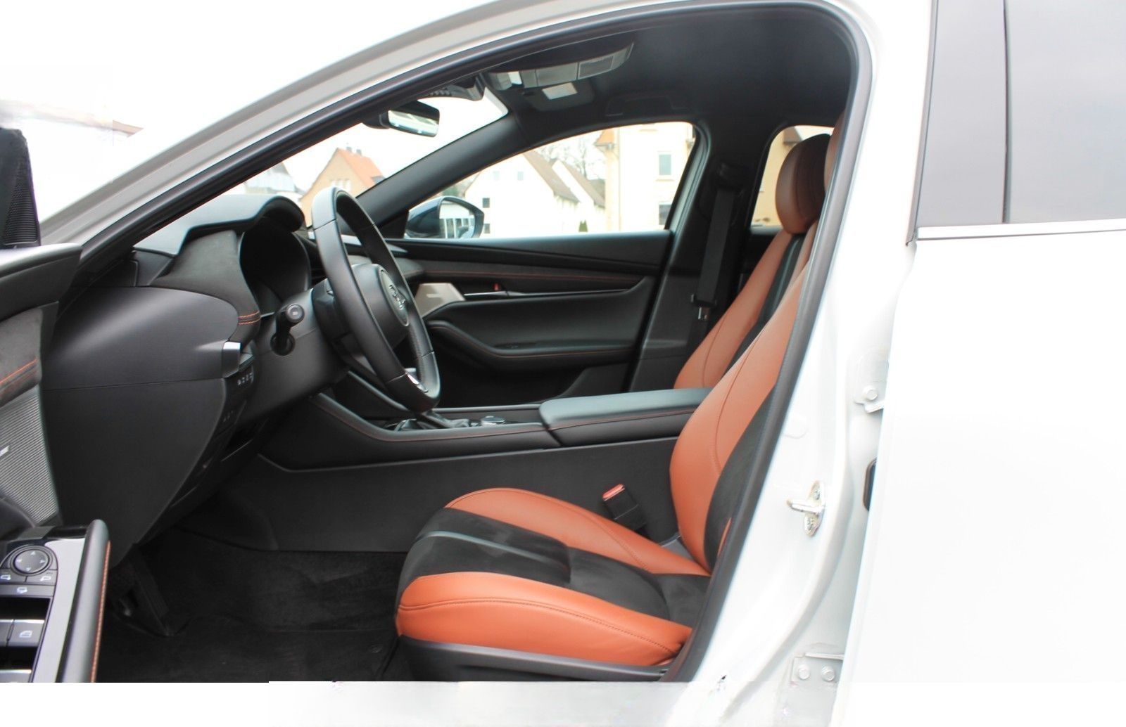 Mazda 3 e-SKYACTIV G Nagisa*BOSE*HUD*LED*KEYLESS* foto 10