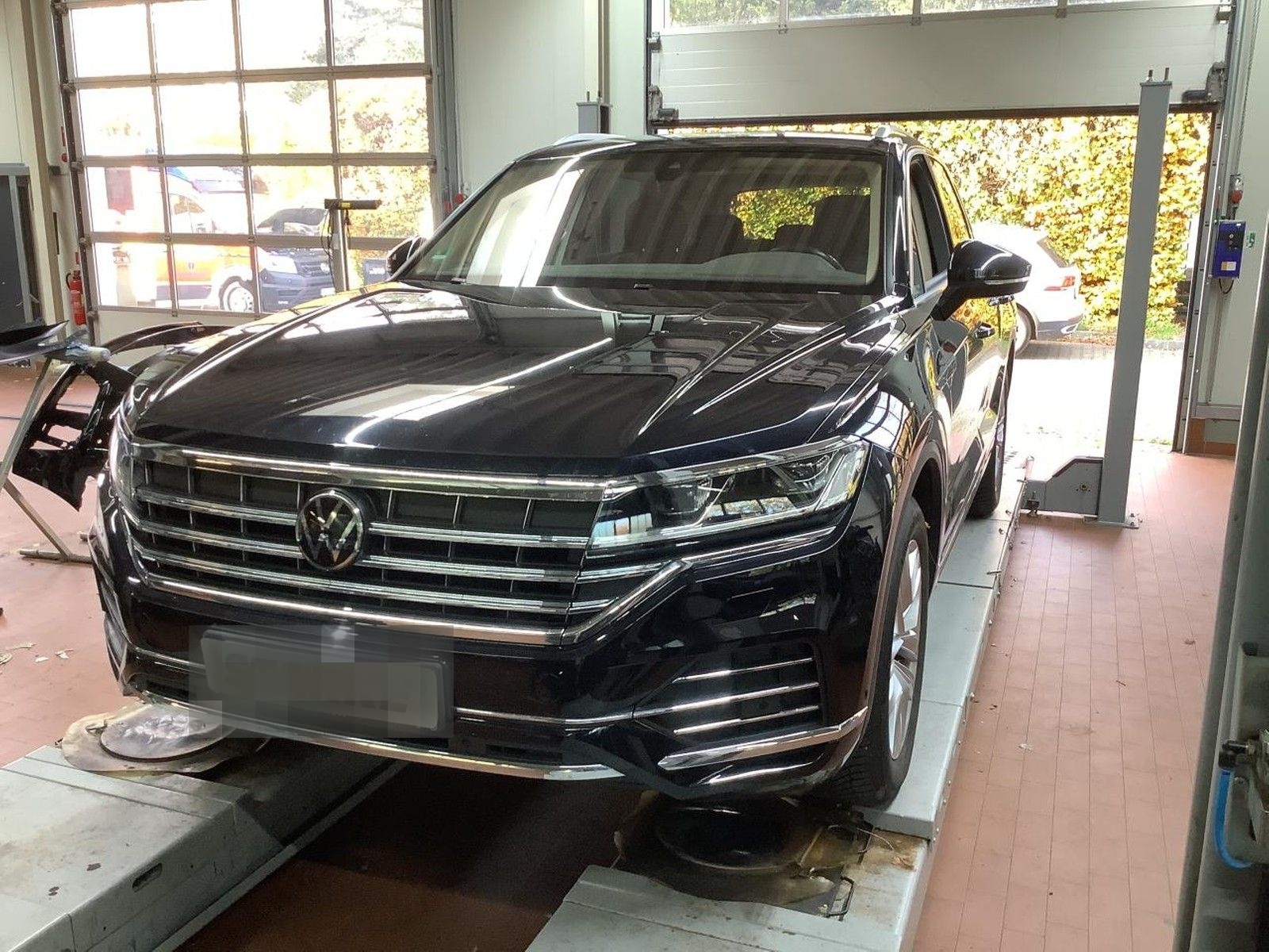 Volkswagen Touareg 3.0 TDI 4M LED Luft Navi AHK Leder Kam foto 3