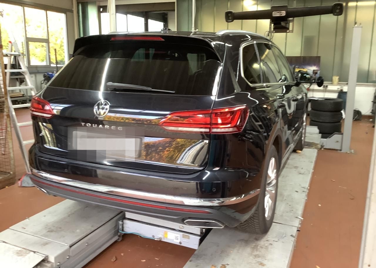 Volkswagen Touareg 3.0 TDI 4M LED Luft Navi AHK Leder Kam foto 5