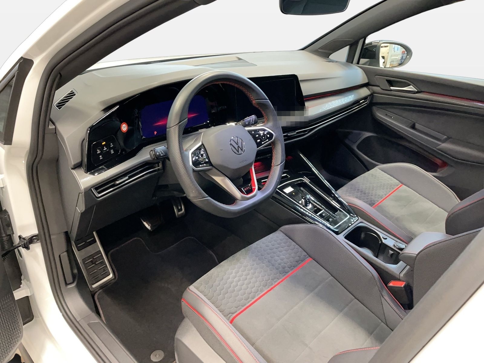 Volkswagen Golf VIII GTI Clubsport 2.0 TSI DSG ACC AUT Kam. foto 6