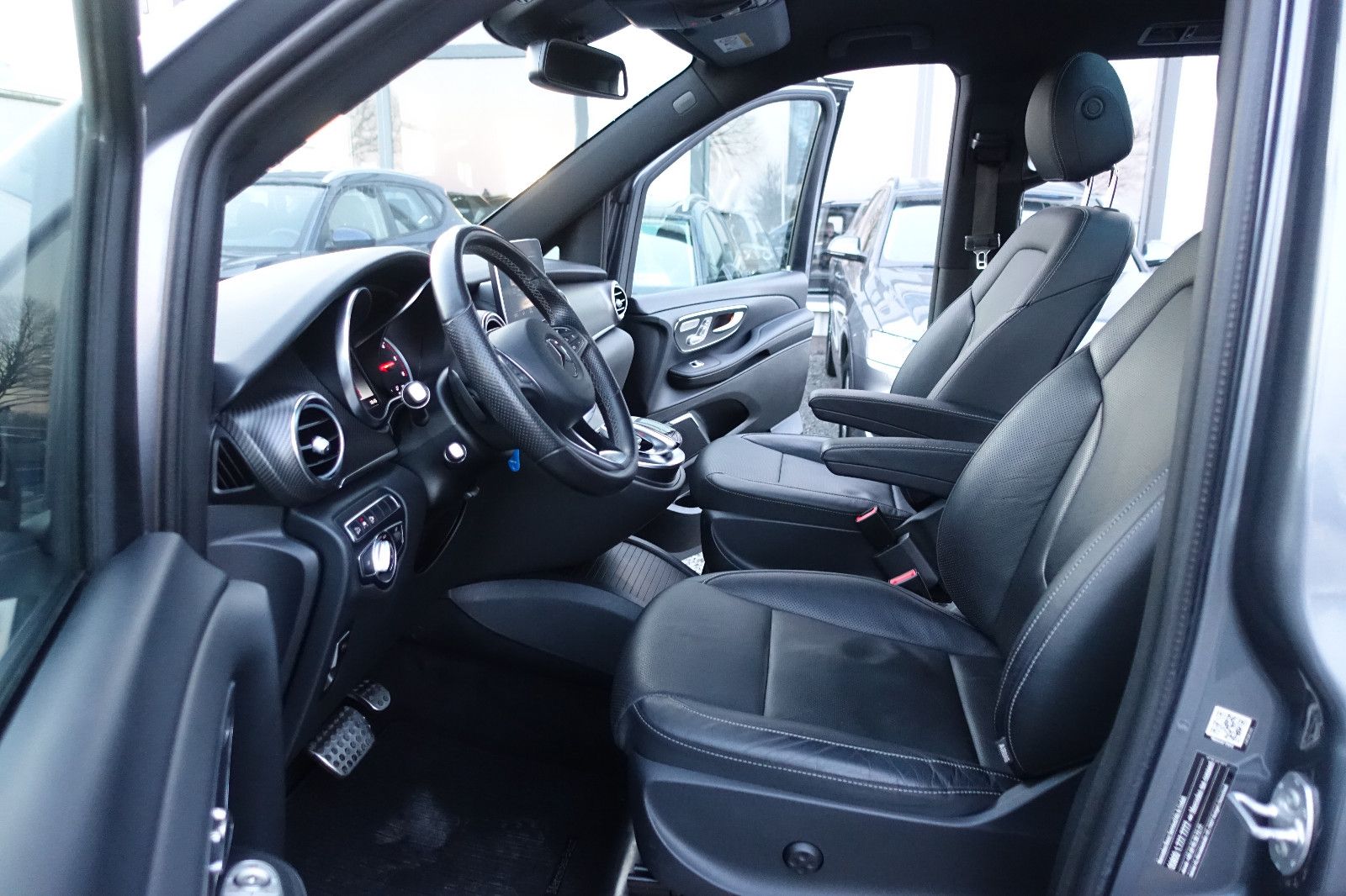 Mercedes-Benz V 250 CDI Avantgarde 4Matic Lang AMG Aut.LED BUR foto 11
