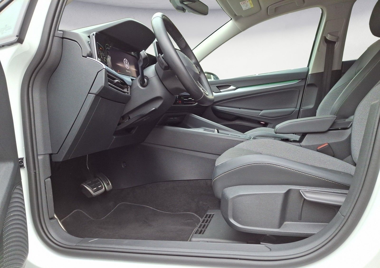 Volkswagen Golf Life 1,5 eTSI OPF DSG foto 8
