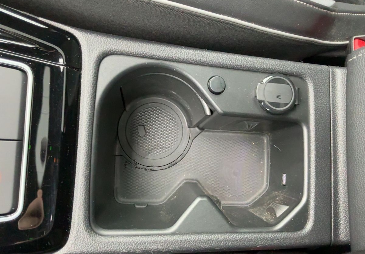 Volkswagen Golf VIII 1.5 TSI R-LINE MATRIX+APP+PANO+HARMAN foto 19