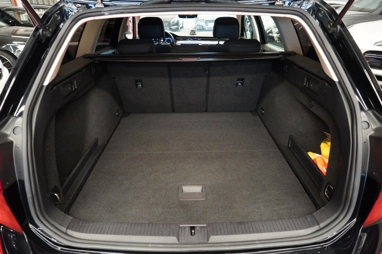 Volkswagen Passat Variant 2.0 TDI DSG Comfortline foto 33