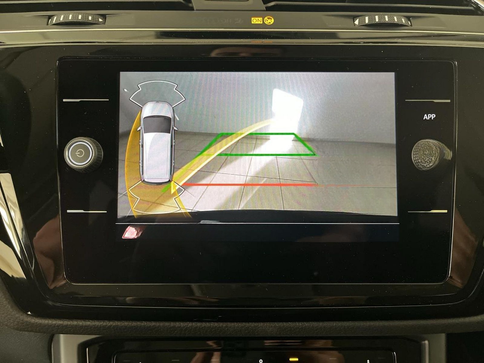 Volkswagen Touran 1.5 TSI DSG Highline Bluetooth Navi LED foto 17