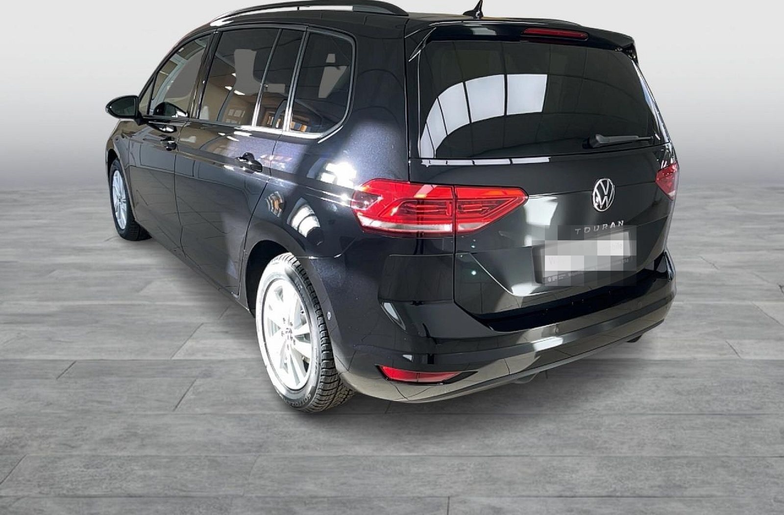 Volkswagen Touran 1.5 TSI DSG Highline Bluetooth Navi LED foto 4