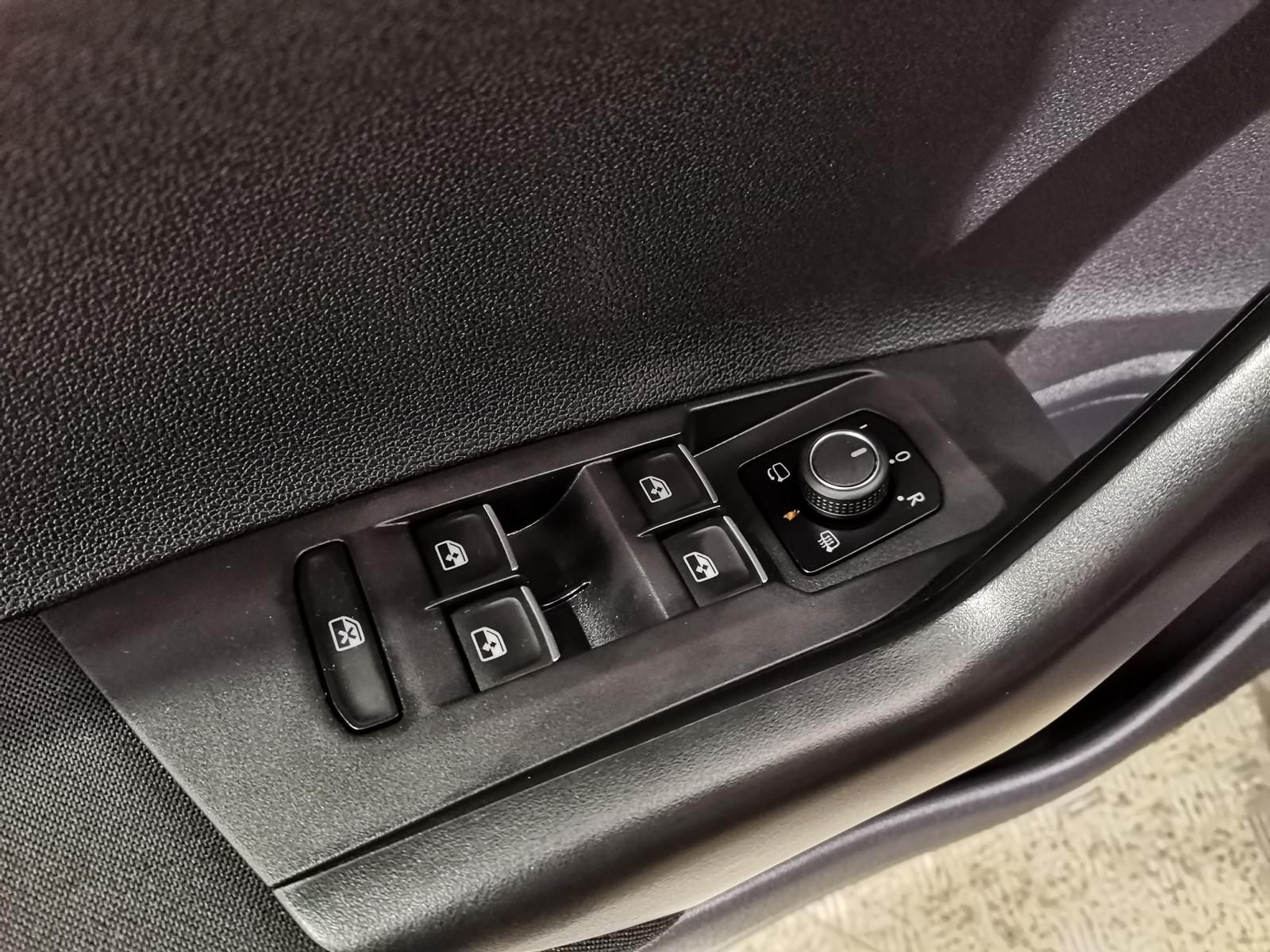 Volkswagen Taigo 1.5 TSI DSG R-Line Pano|AHK|Navi|Matrix foto 19