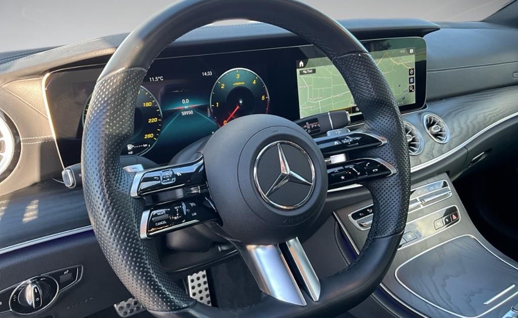 Mercedes-Benz E 300 d AMG 4MATIC Coupé 360 AUT Kam. KlimaA LED foto 11