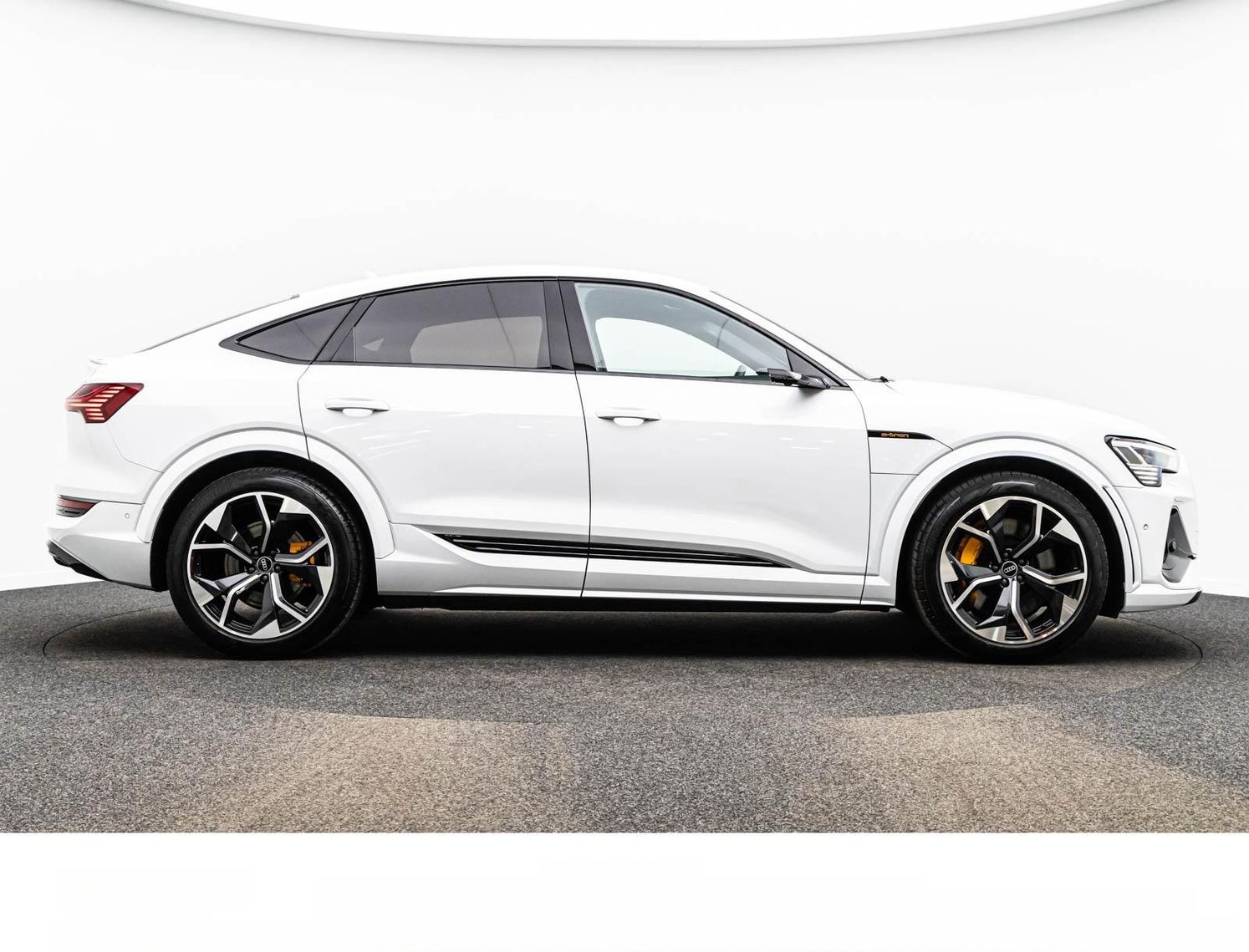 Audi E-TRON SPORTBACK S BLACK ACC/HuD/PANO/S-SITZE foto 8